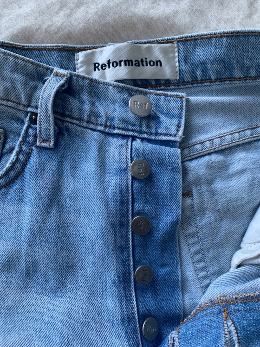 Reformation Jeans Melissa in Skye wash High Rise women’s Size 24 - Picture 12 of 13